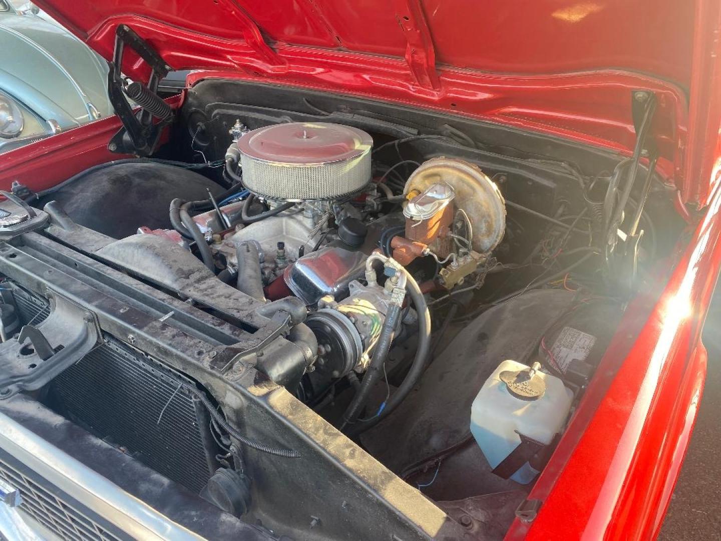 1972 Red Chevrolet C10 (CCE142A1201) , Automatic transmission, located at 1687 Business 35 S, New Braunfels, TX, 78130, (830) 625-7159, 29.655487, -98.051491 - 580 Horse Power - Photo#14